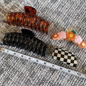 Lot of 4 Acrylic Hair Claw Clips - Crochet Flower, Checker, Black,…
